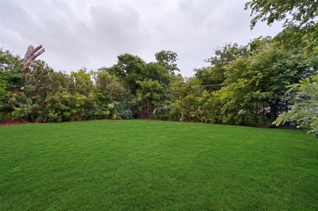 Building Photo - 524 Longridge Dr