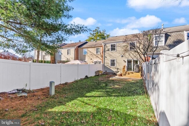 Building Photo - 7393 Colton Ln