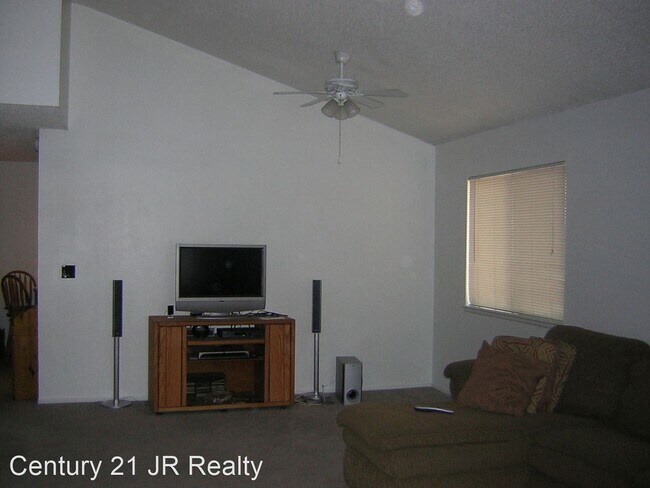 Building Photo - 3 br, 3 bath House - 748 Morrocco Drive
