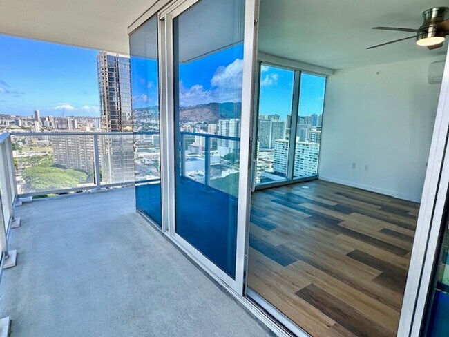 Building Photo - The Park on Keeaumoku, New, Prime Location...