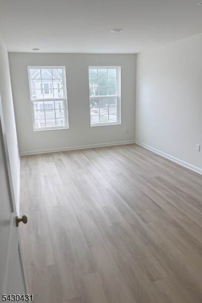 Building Photo - 204 Honeysuckle Ln