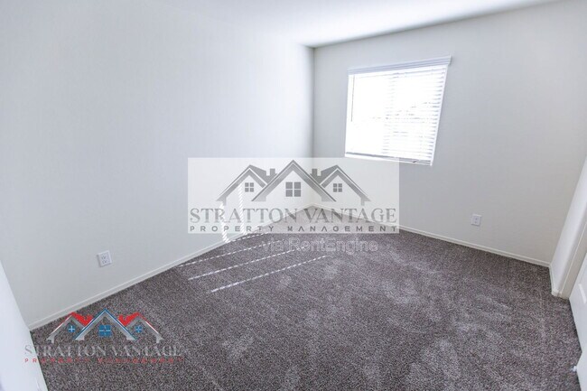 Building Photo - 24618 W Concorda Dr