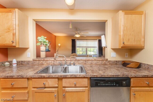 Building Photo - 3344 N Key Dr