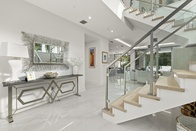 Building Photo - 402 Ocean One Ln