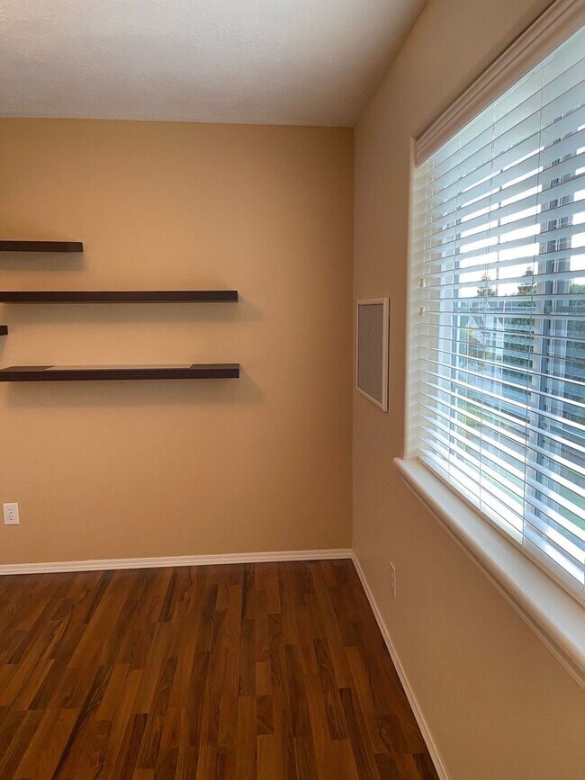 Building Photo - GPC-Monterey Duplex