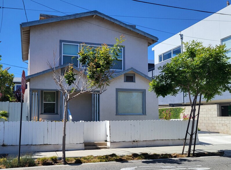 Primary Photo - 803 Navy St