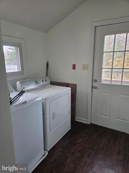 Building Photo - 180 N Main St