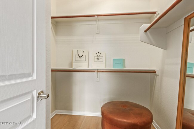 Building Photo - Grayhawk Remodeled Condo