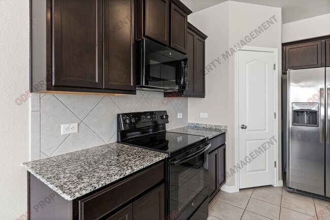 Building Photo - 7308 Lee Hall Loop