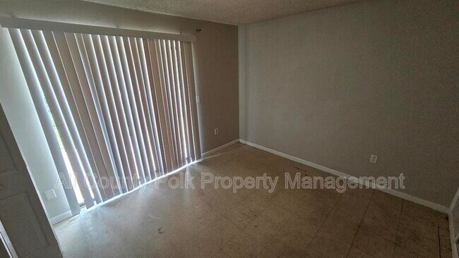 Building Photo - 2929-2929 9 Iron Dr