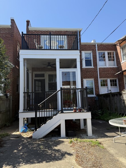 Building Photo - 2904 Parkwood Ave