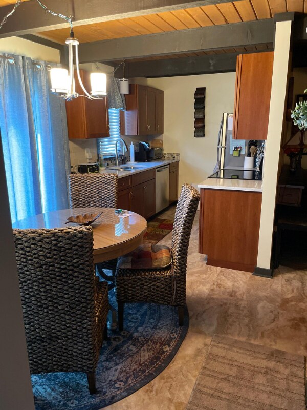 Building Photo - 2180 Yellowtail Rd