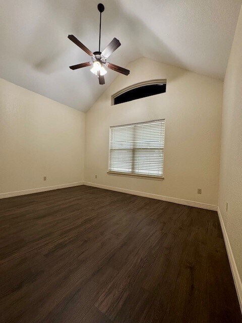 Building Photo - 209 Pebble Beach Dr