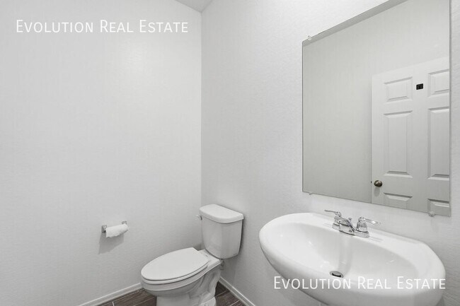 Building Photo - 11852 N Stanton Ct