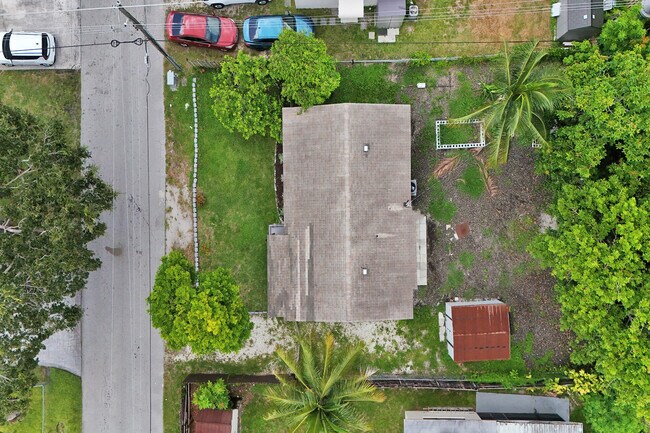 Building Photo - 1510 S 23rd Ave