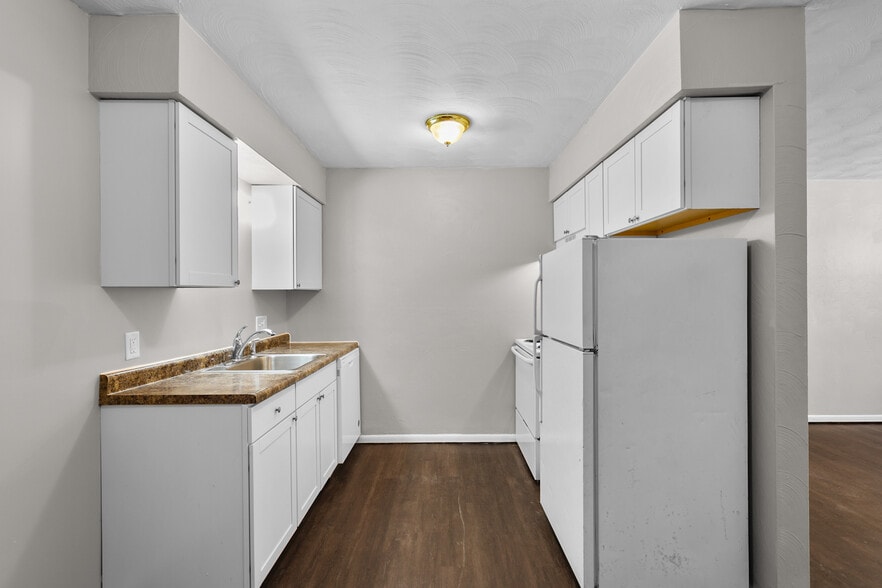 Primary Photo - Brookewood South Apartments