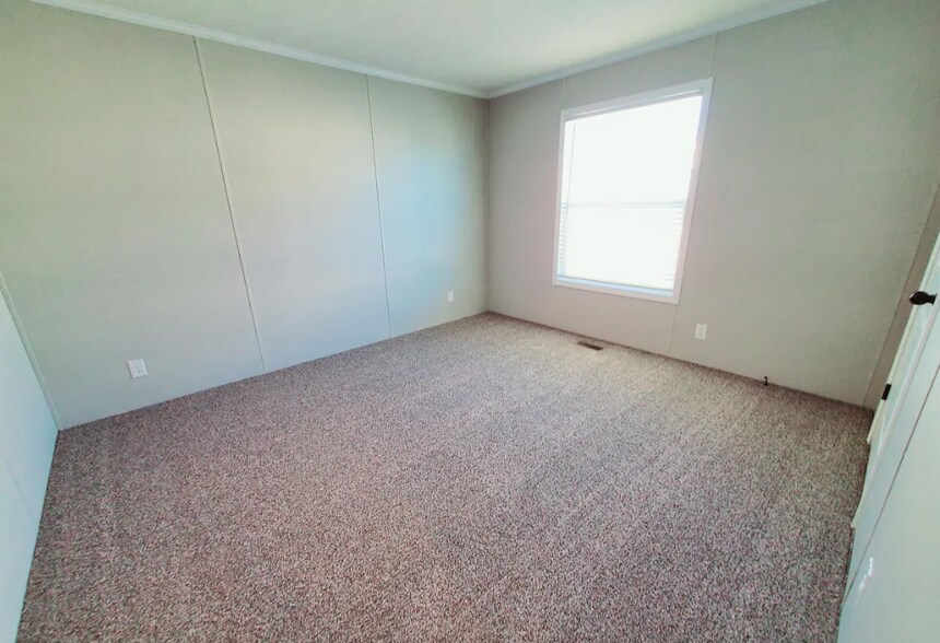 Building Photo - 9270 Windjammer Dr