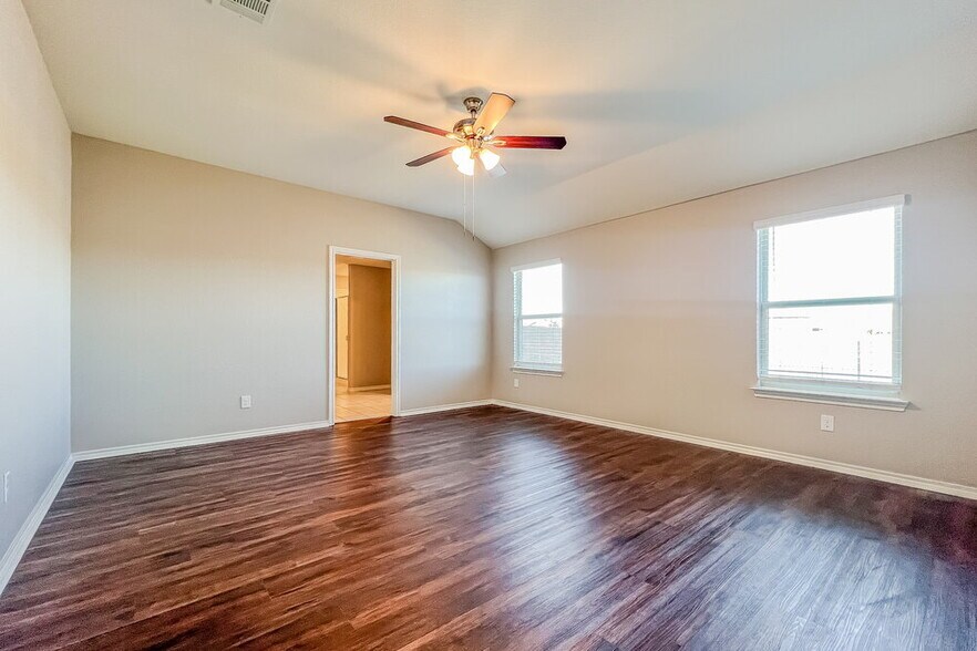 Building Photo - 1805 Tulipwood Dr