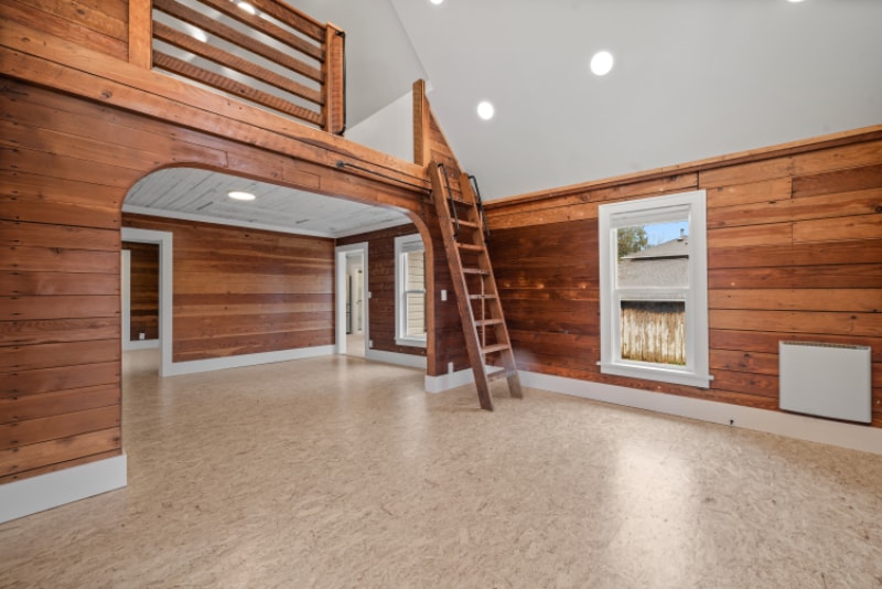 Building Photo - 207 Ave G