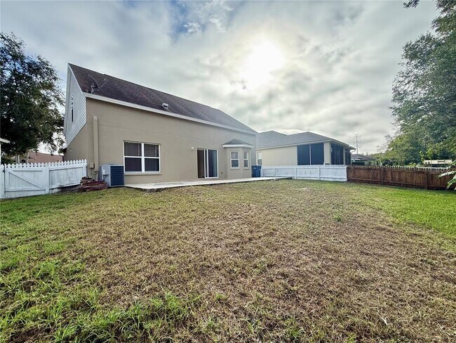 Building Photo - 2521 Maylin Dr