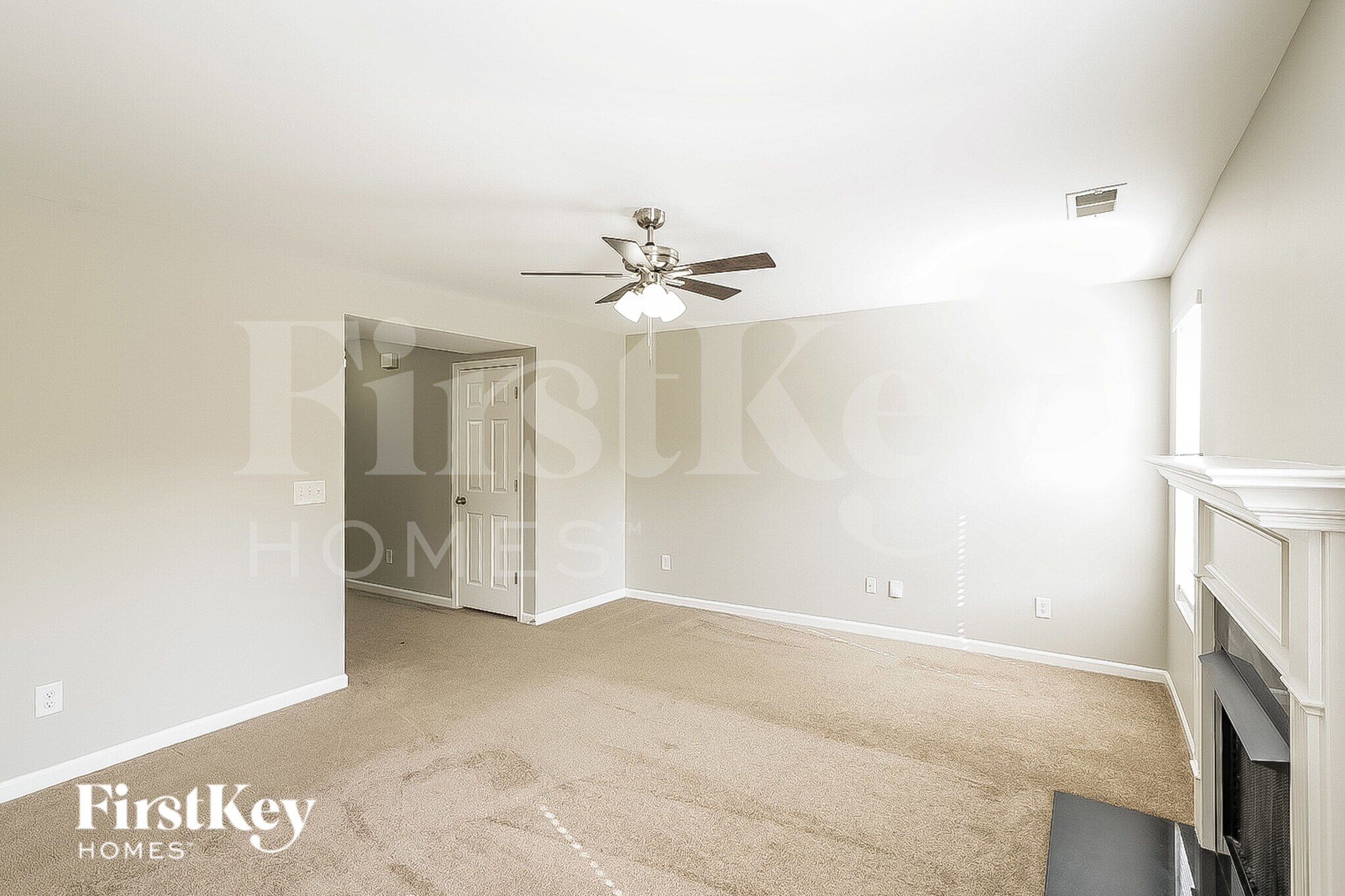 Building Photo - 1692 Comanche Run