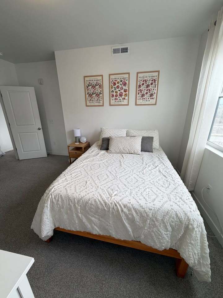 Building Photo - 8392 S Sky Mirror Ln