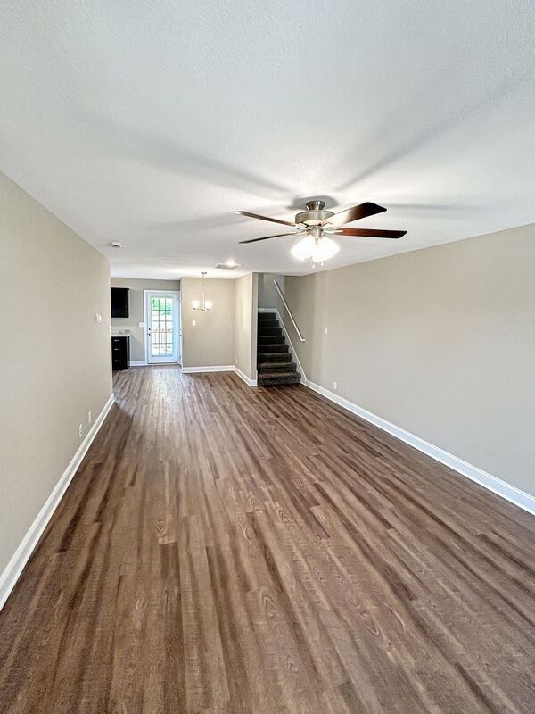 Building Photo - 1249 Cardinal Crk Dr