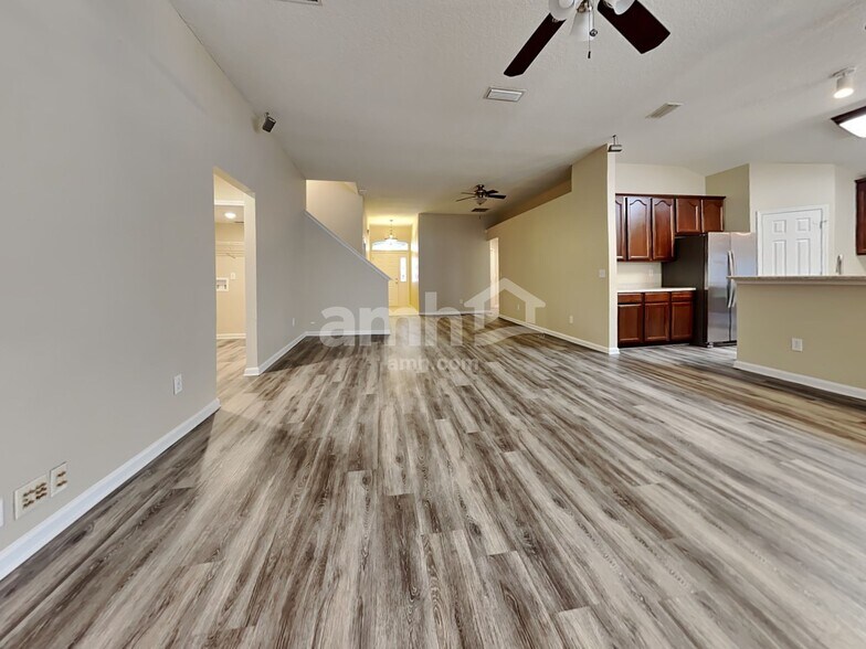 Building Photo - 947 Silver Spring Ct