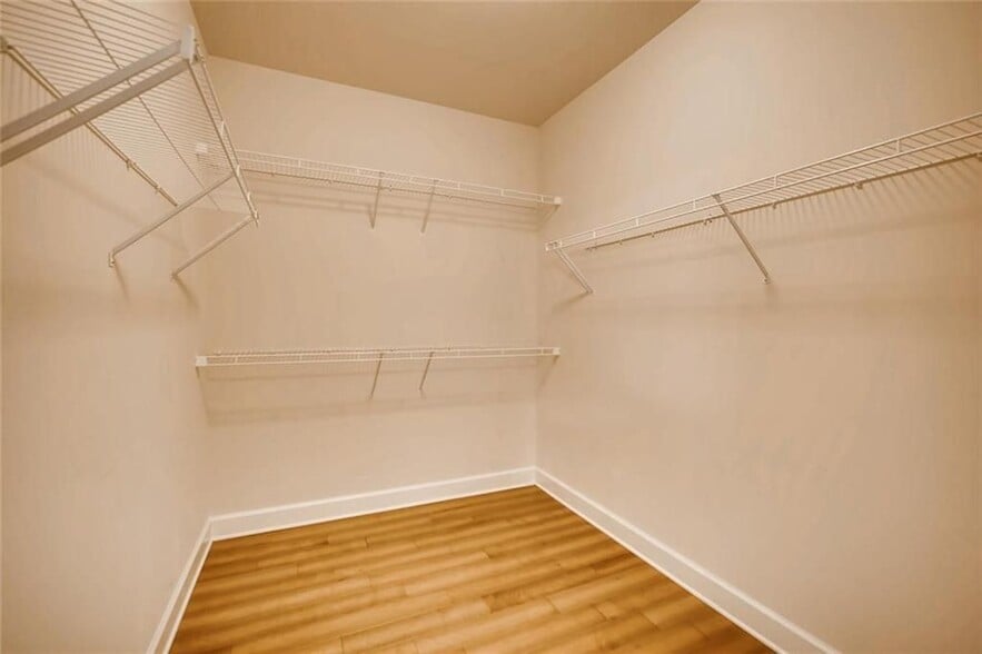 Building Photo - 2255 Emerald Sky Dr