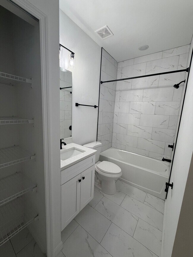 Building Photo - 1145 Edgerton Ave