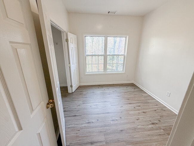 Building Photo - 2468 Spring St NW