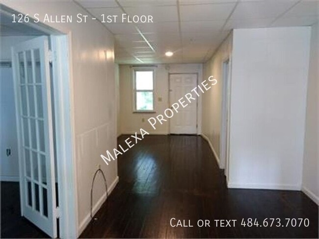 Building Photo - 126 Allen St