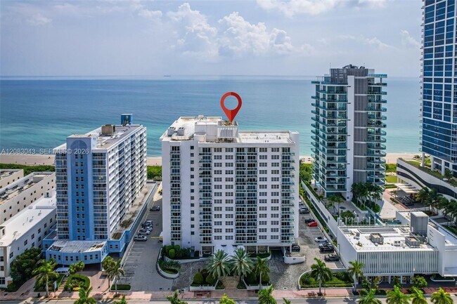 Building Photo - 6917 Collins Ave