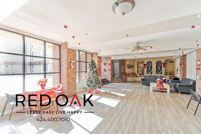 Building Photo - 17830 1/3 Sherman Way -348
