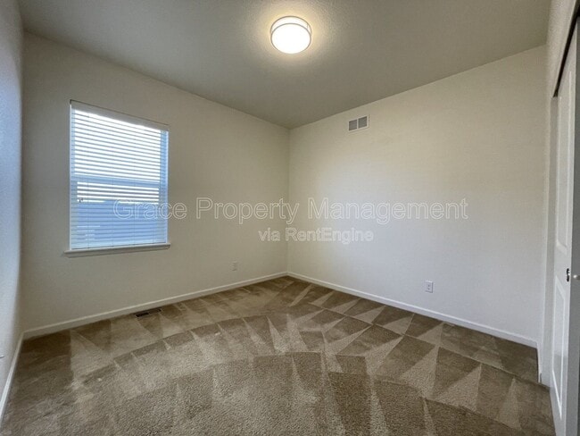 Building Photo - 618 W 171st Pl