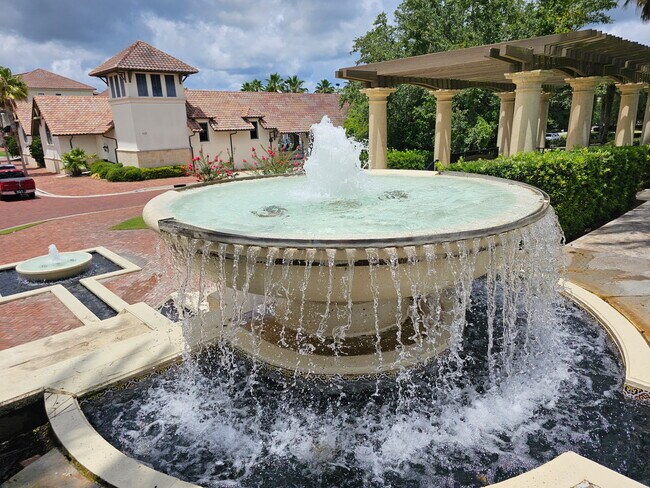 Building Photo - 300 Via Castilla