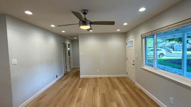 Building Photo - 1579 Terry Way