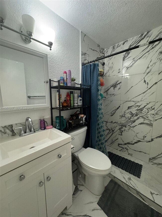 Building Photo - 1750 SW 137th Ct