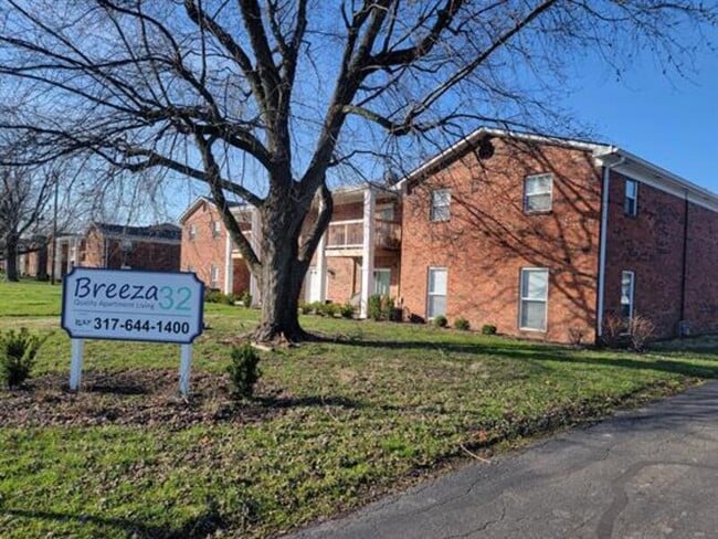 Primary Photo - 634 Wooddale Terrace