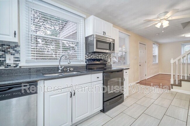 Building Photo - 3502 Commonwealth Ave