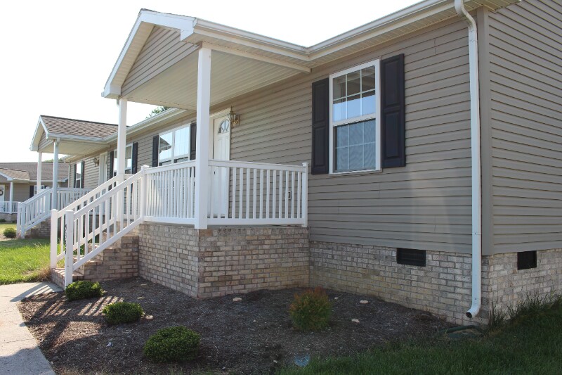 Building Photo - 9379 Redtop Ct