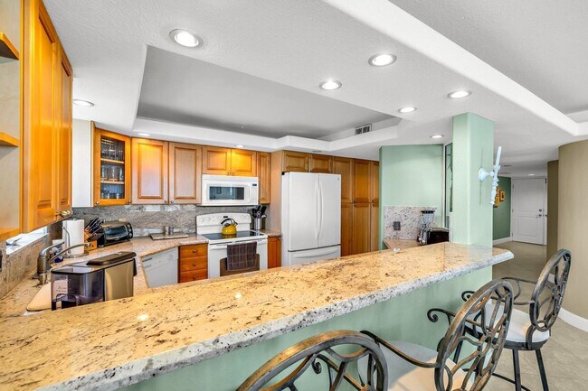 Building Photo - 3000 S Ocean Blvd