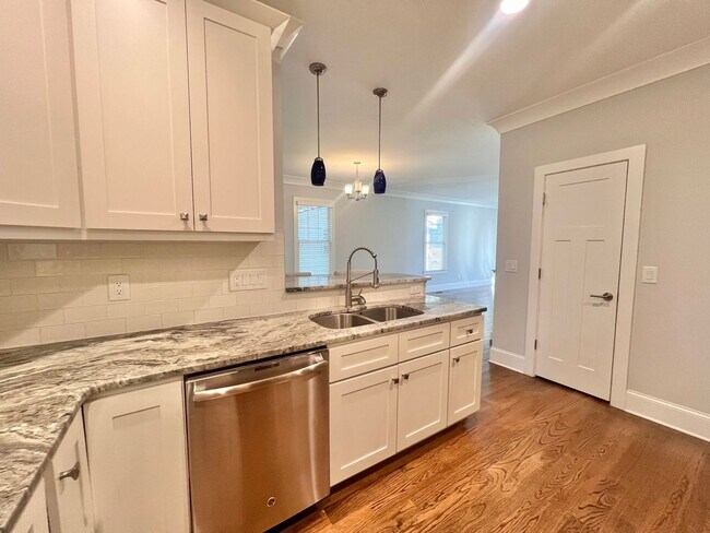 Building Photo - Exceptional 3BD, 2.5BA Downtown Raleigh House with Large Fenced Backyard