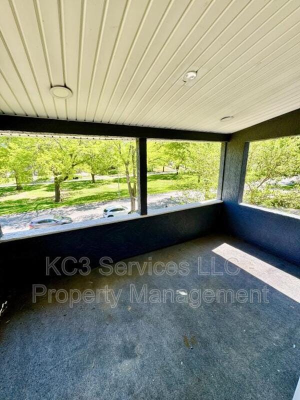 Building Photo - 5122 The Paseo