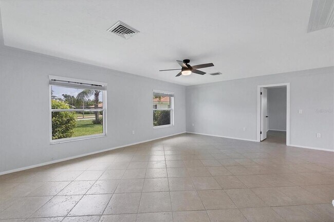 Building Photo - 3313 Pembrook Dr