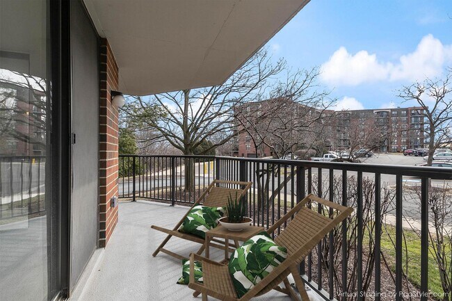 Building Photo - 511 Aurora Ave