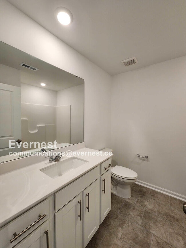 Building Photo - 1540 Crescent Townes Wy