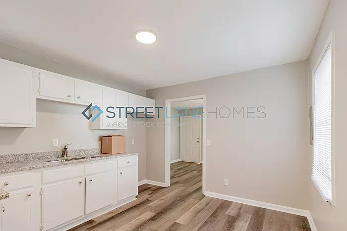 Building Photo - 108 Parkway Dr