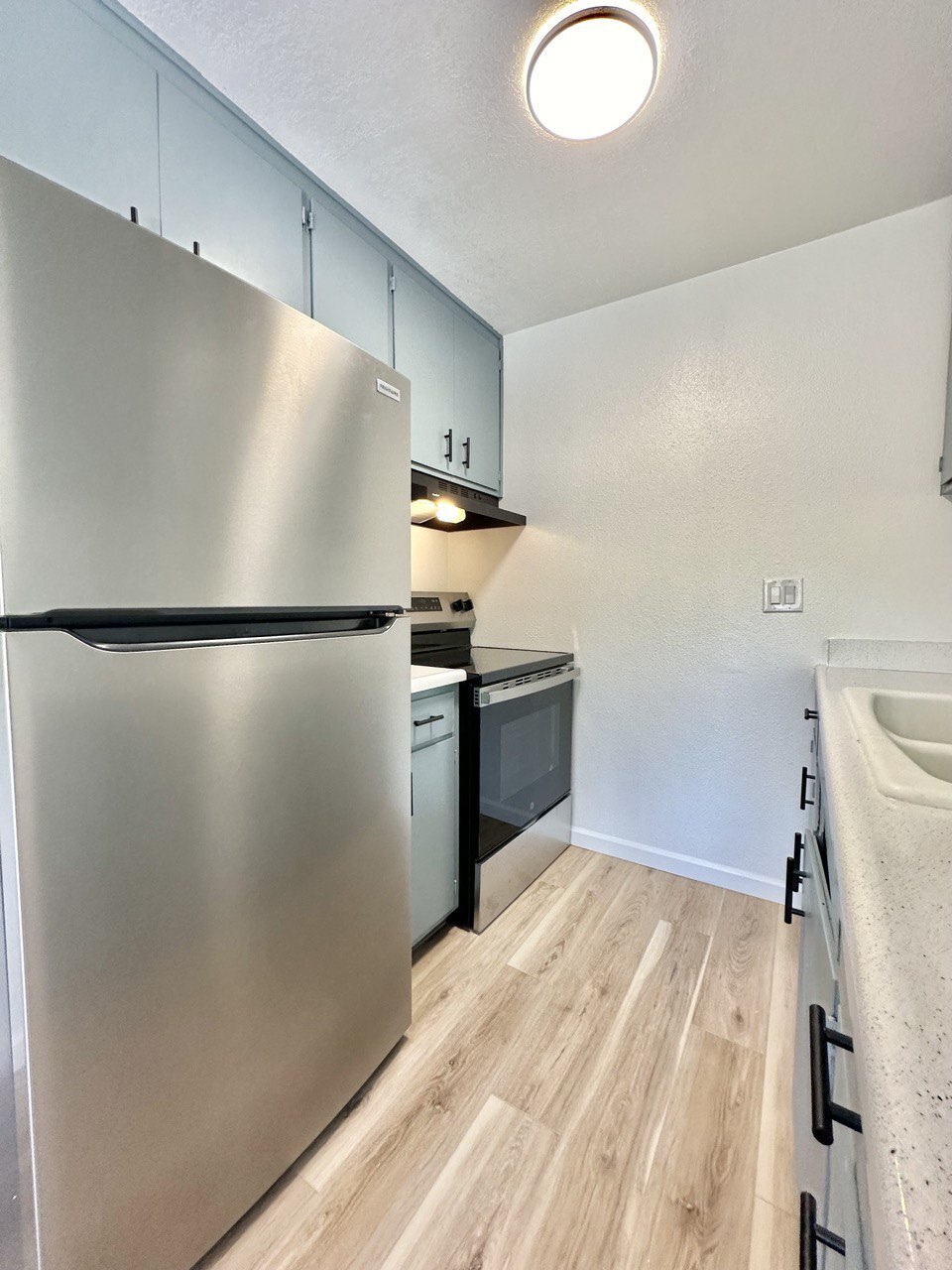 Building Photo - Warner Street Apartments
