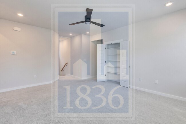 Building Photo - 13621 Defiance Pass